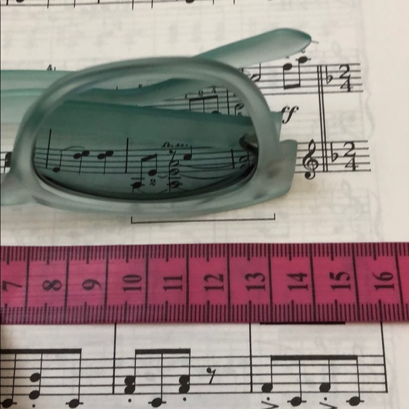 Pale green glasses w. green tint - Picture 4 of 6